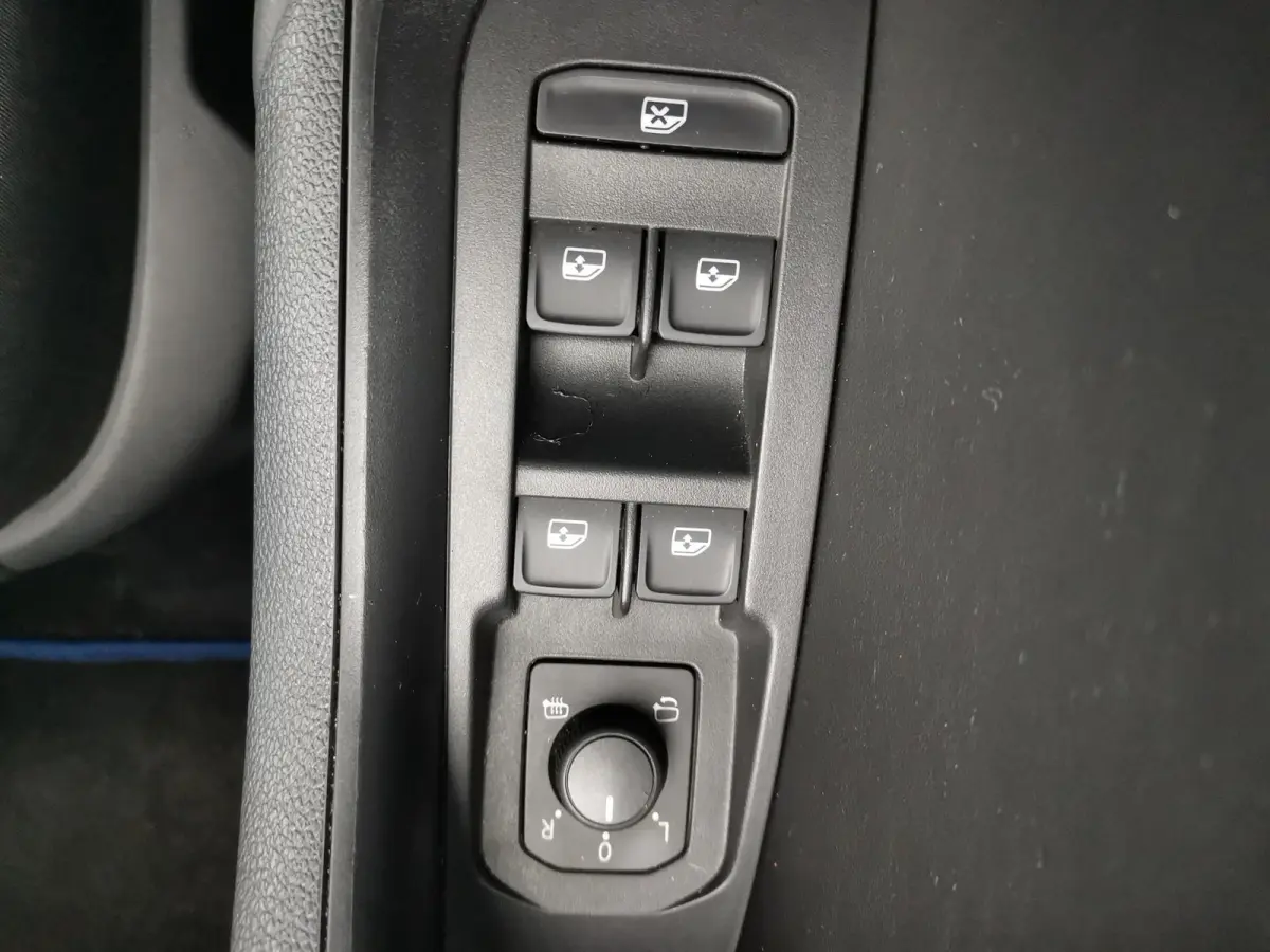 1.5 TSI 150pk DSG Edition 7p Skoda Kodiaq 1.5 TSI 150pk DSG Bus. Edition 7p (Trekhaak,Navi,Keyless)