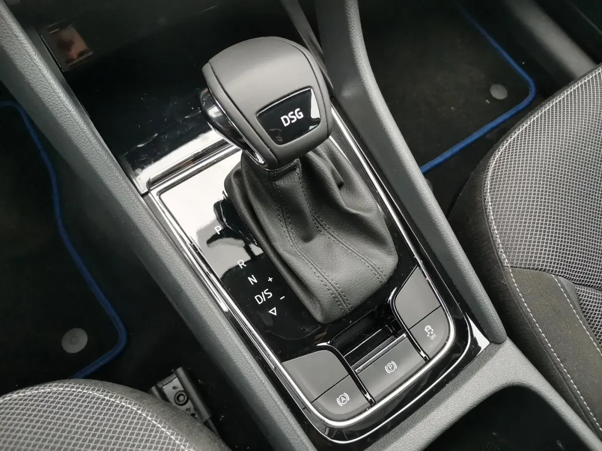 1.5 TSI 150pk DSG Edition 7p Skoda Kodiaq 1.5 TSI 150pk DSG Bus. Edition 7p (Trekhaak,Navi,Keyless)