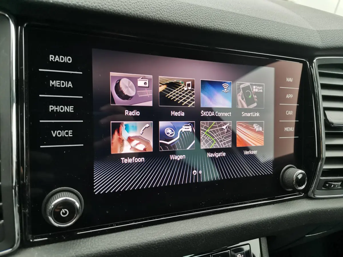 1.5 TSI 150pk DSG Edition 7p Skoda Kodiaq 1.5 TSI 150pk DSG Bus. Edition 7p (Trekhaak,Navi,Keyless)