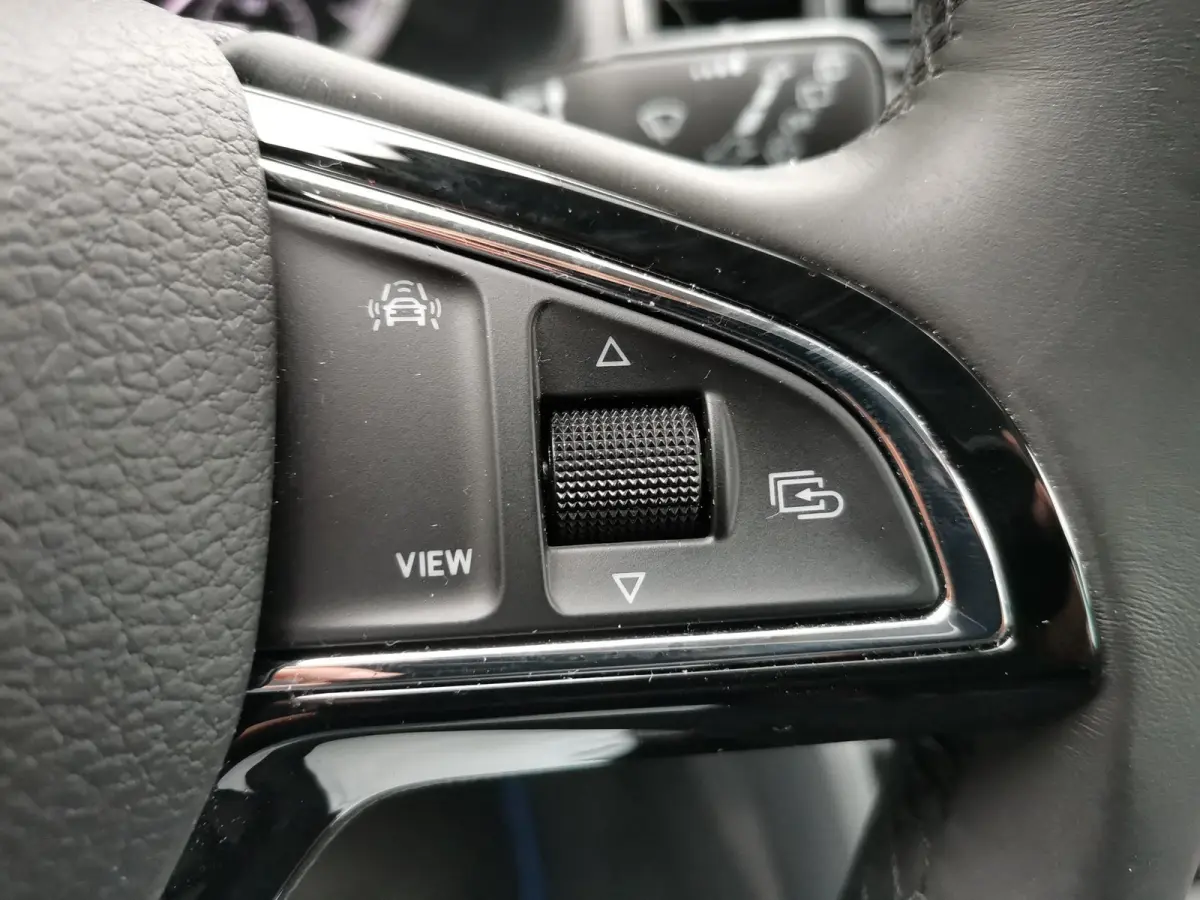 1.5 TSI 150pk DSG Edition 7p Skoda Kodiaq 1.5 TSI 150pk DSG Bus. Edition 7p (Trekhaak,Navi,Keyless)