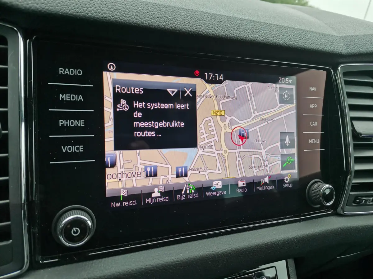 1.5 TSI 150pk DSG Edition 7p Skoda Kodiaq 1.5 TSI 150pk DSG Bus. Edition 7p (Trekhaak,Navi,Keyless)