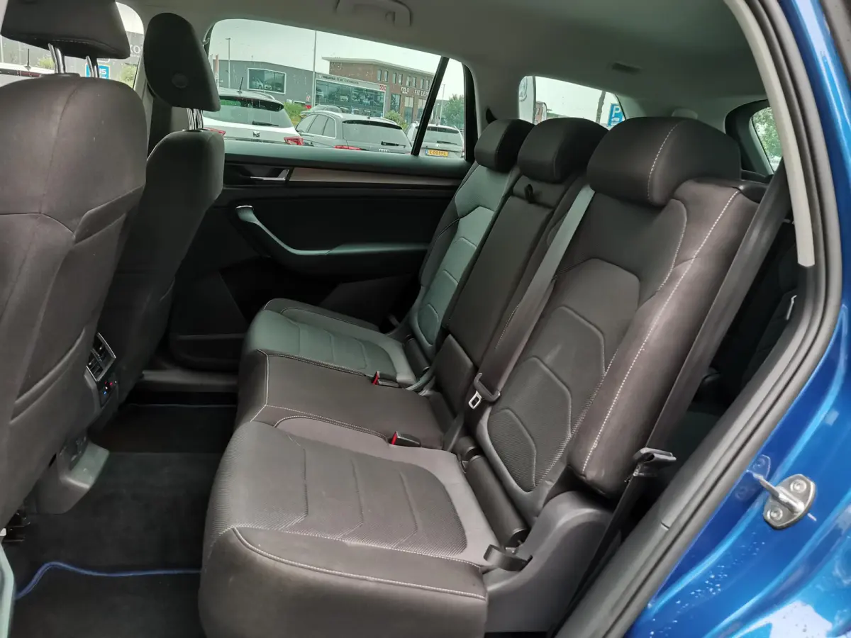 1.5 TSI 150pk DSG Edition 7p Skoda Kodiaq 1.5 TSI 150pk DSG Bus. Edition 7p (Trekhaak,Navi,Keyless)