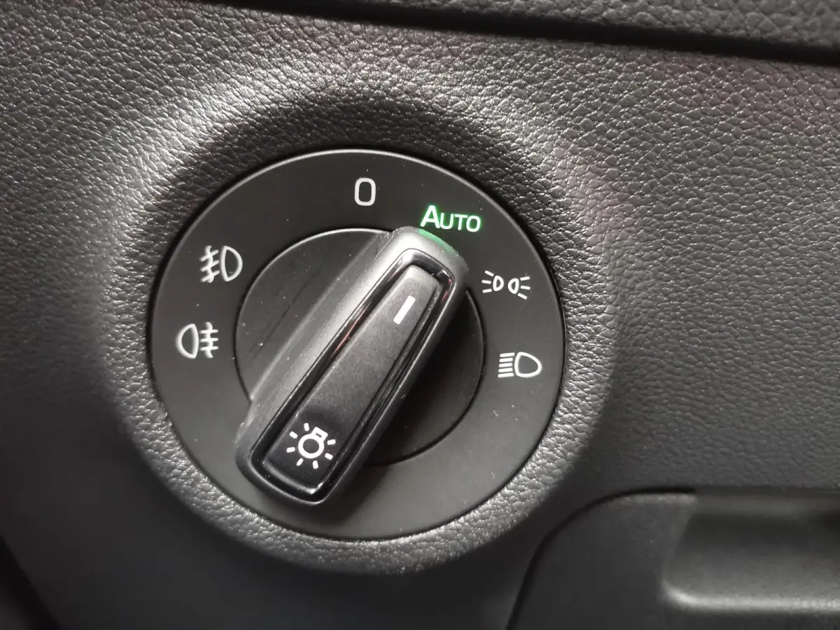 1.5 TSI 150pk DSG Edition 7p Skoda Kodiaq 1.5 TSI 150pk DSG Bus. Edition 7p (Trekhaak,Navi,Keyless)