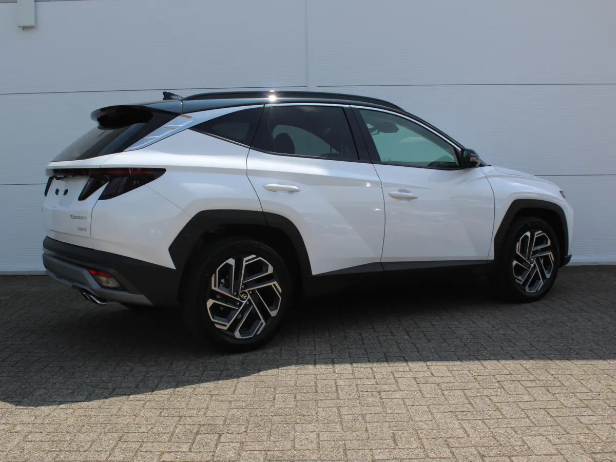 1.6 T-GDI HEV Premium / Lederen Bekleding / Stoelverwarming & Verkoeling / Elektr. Verstelbare Stoelen met Geheugen / 360 graden Camera /