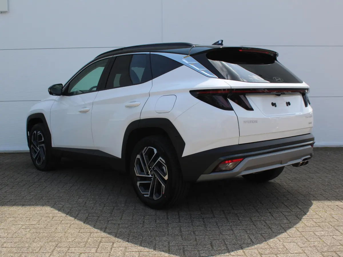 1.6 T-GDI HEV Premium / Lederen Bekleding / Stoelverwarming & Verkoeling / Elektr. Verstelbare Stoelen met Geheugen / 360 graden Camera /