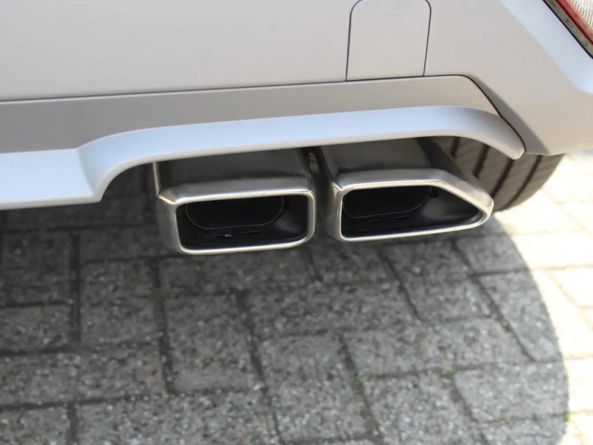1.6 T-GDI HEV Premium / Lederen Bekleding / Stoelverwarming & Verkoeling / Elektr. Verstelbare Stoelen met Geheugen / 360 graden Camera /