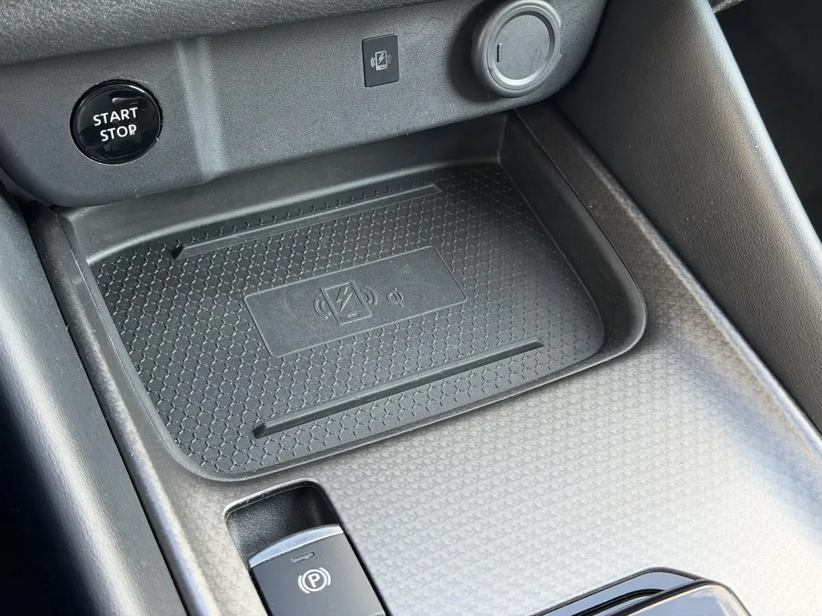 1.5 e-Power N-Connecta / Facelift / Navigatie / 360 Camera / Dodehoek Detectie /  Apple Carplay& Android Auto / Adaptieve Cruise / Clima / DAB /