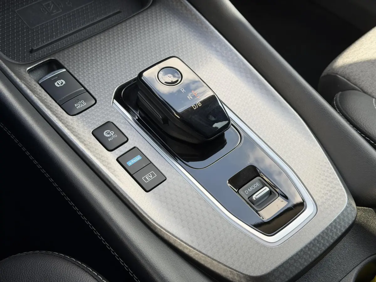 1.5 e-Power N-Connecta / Facelift / Navigatie / 360 Camera / Dodehoek Detectie /  Apple Carplay& Android Auto / Adaptieve Cruise / Clima / DAB /