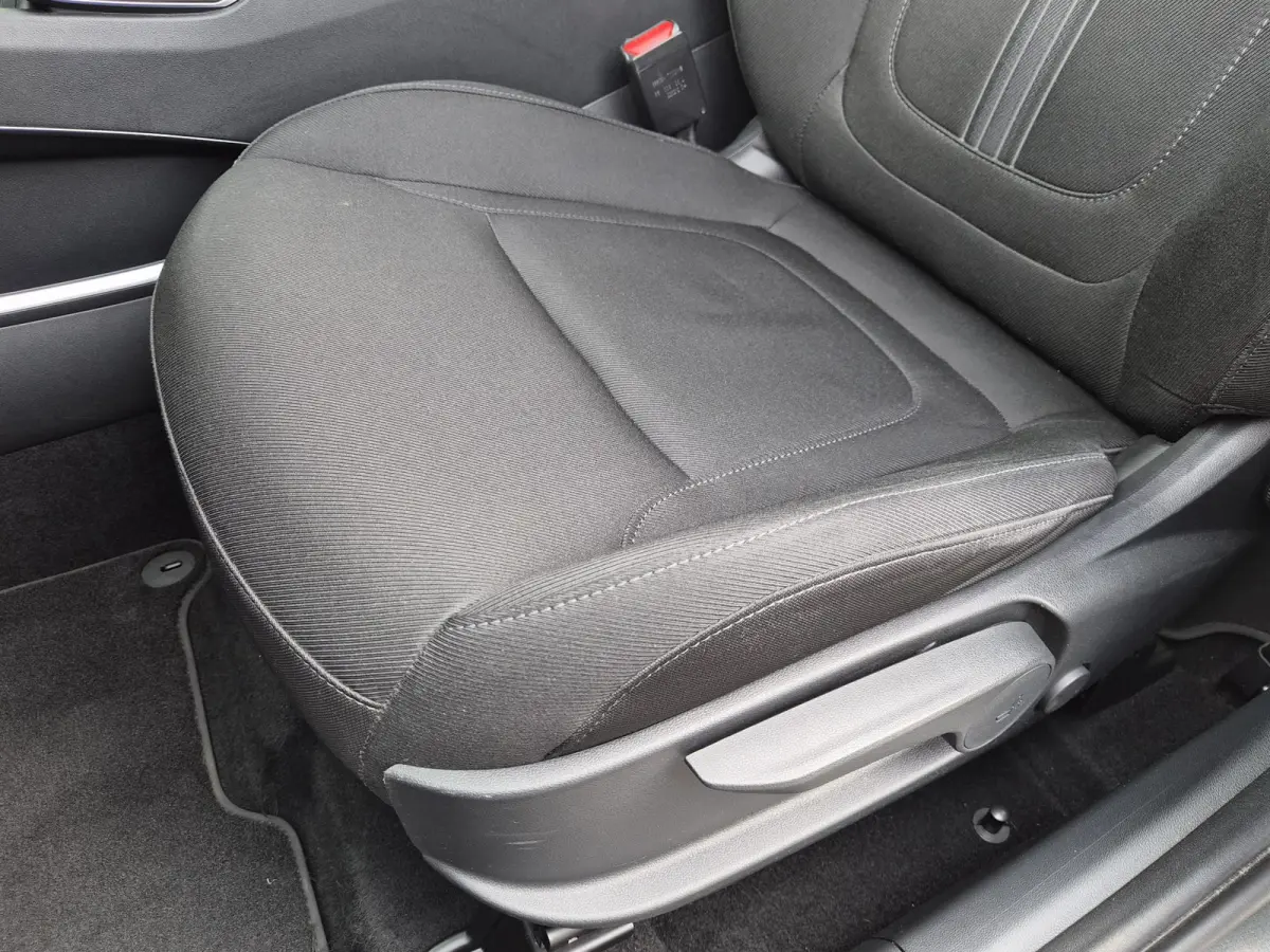 1.6 T-GDI PHEV Comfort Smart 4WD / SOH 100% / Dealer onderhouden / Fabrieksgarantie tot 06-2027 / Trekhaak afneembaar / Trekgewicht 1350 kg / Stuur- & Stoelverwarming / Achteruitrijcamera / 