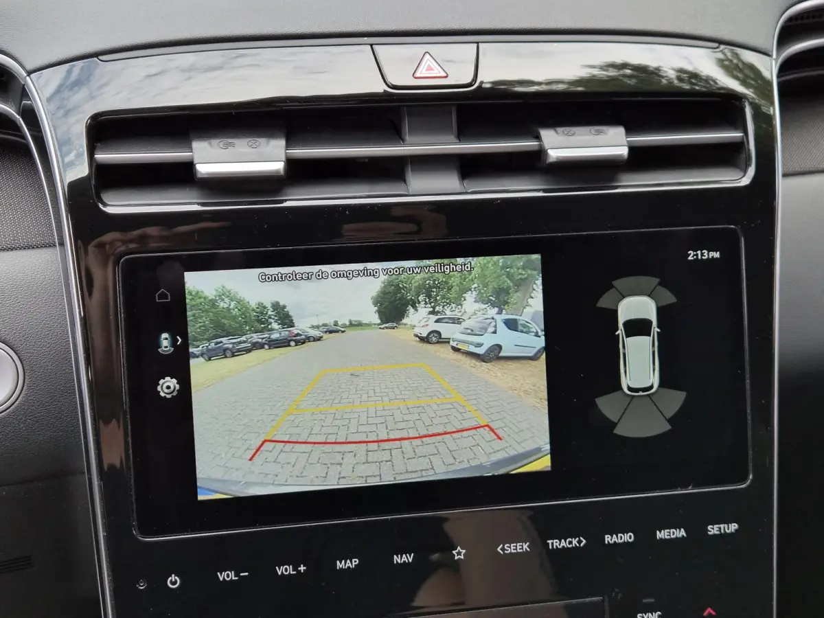 1.6 T-GDI PHEV Comfort Smart 4WD / SOH 100% / Dealer onderhouden / Fabrieksgarantie tot 06-2027 / Trekhaak afneembaar / Trekgewicht 1350 kg / Stuur- & Stoelverwarming / Achteruitrijcamera / 