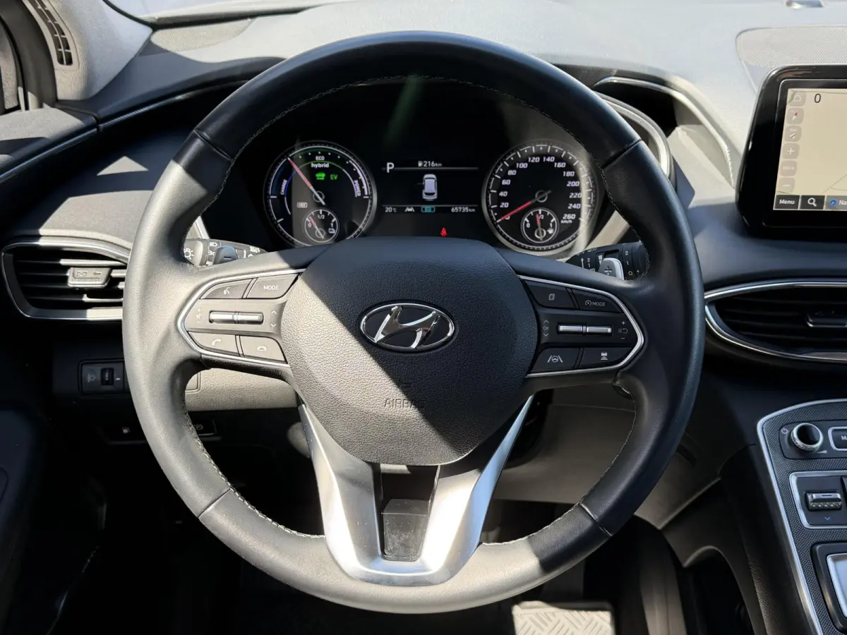 1.6 T-GDI PHEV Comfort Smart / Dealer onderhouden / Fabrieksgarantie tot 03-2028 / 1.350 kg trekhaak Afneembaar / Navigatie / Dodehoek Detectie / Camera / Elektr. Stoelen / Stoelverwarming /