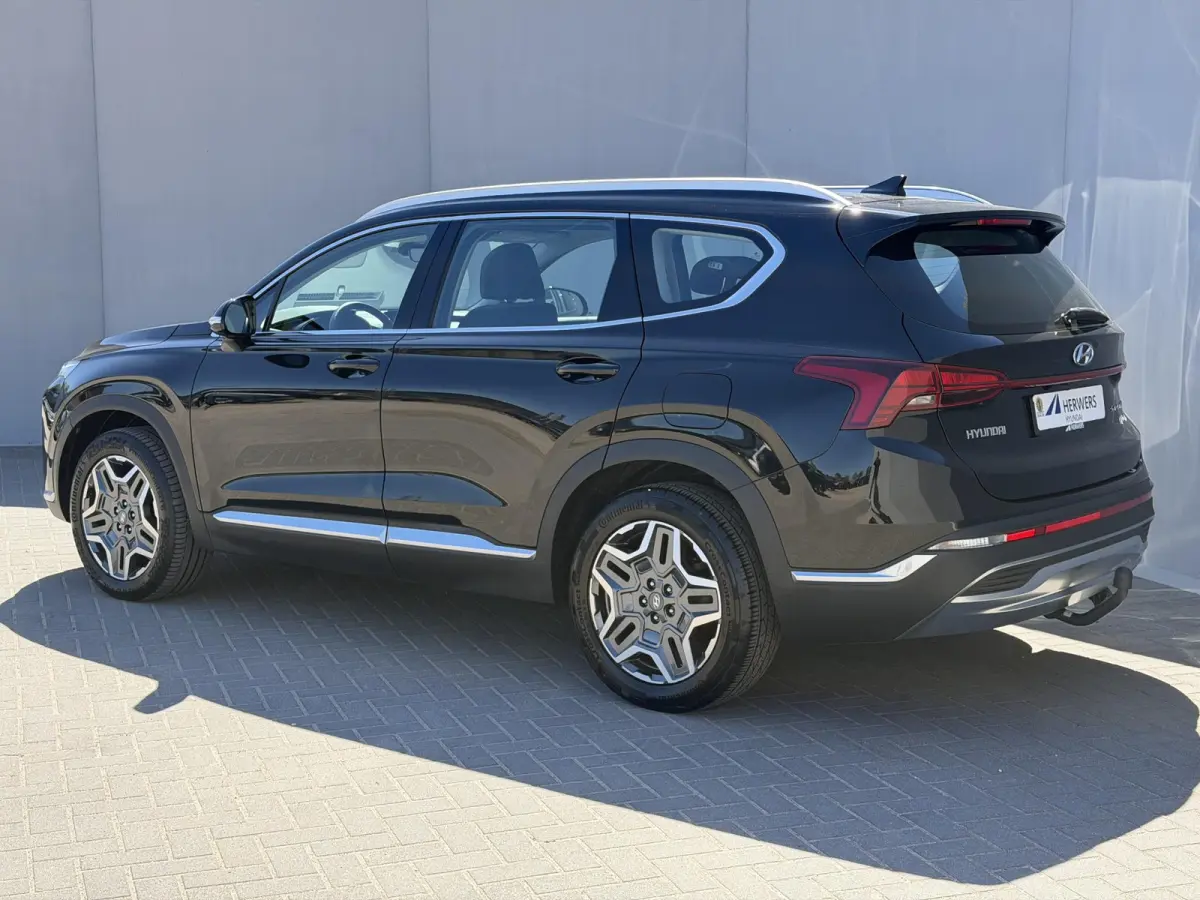 1.6 T-GDI PHEV Comfort Smart / Dealer onderhouden / Fabrieksgarantie tot 03-2028 / 1.350 kg trekhaak Afneembaar / Navigatie / Dodehoek Detectie / Camera / Elektr. Stoelen / Stoelverwarming /