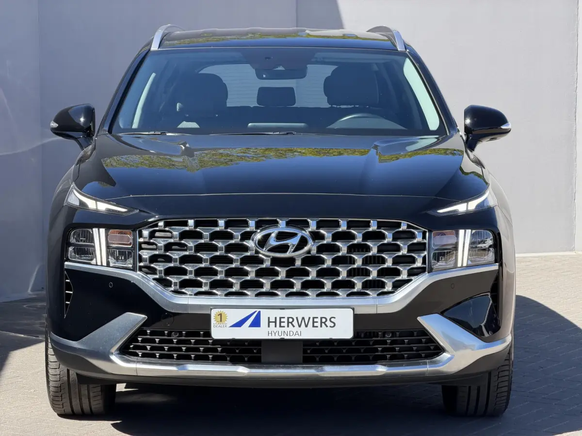1.6 T-GDI PHEV Comfort Smart / Dealer onderhouden / Fabrieksgarantie tot 03-2028 / 1.350 kg trekhaak Afneembaar / Navigatie / Dodehoek Detectie / Camera / Elektr. Stoelen / Stoelverwarming /