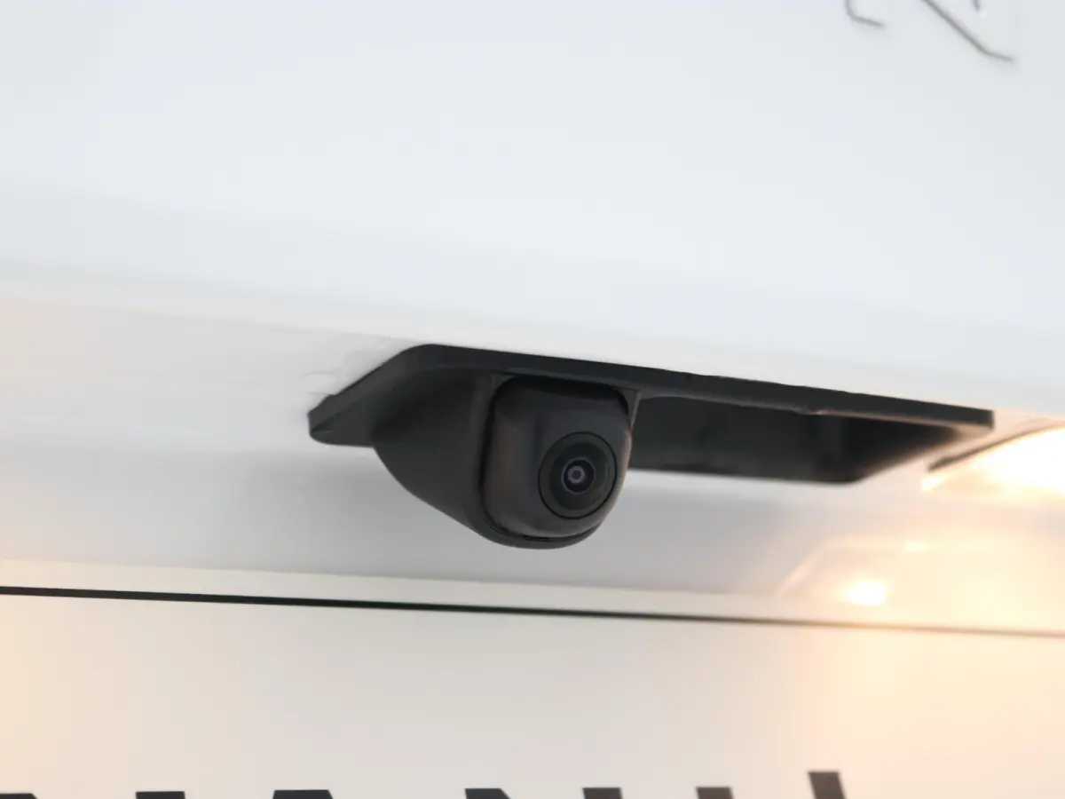 1.6 GDI HEV N Line / Rijklaarprijs / Modeljaar 2026 / Navigatie / Apple & Android auto / Stuurverwarming / Stoelverwarming Voor + Achter /