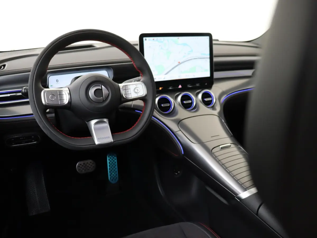BRABUS 66 kWh 428PK!/ Adaptieve Cruise Control /HUD /Sfeerverlichting /El stoelen /Keyless /360Camera