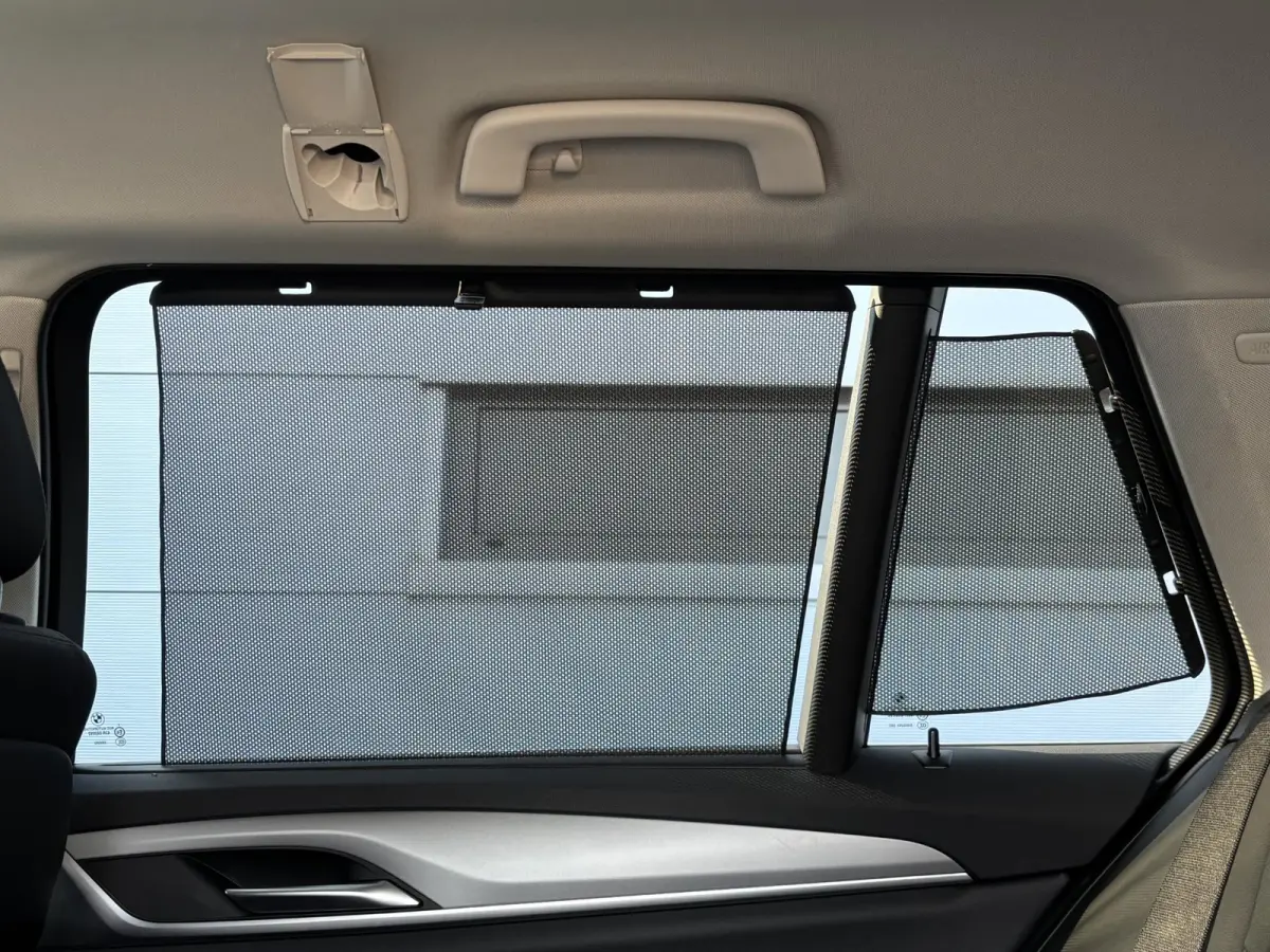 5 Serie Touring 530e xDrive Executive / Elektrische trekhaak 2.000 kg / SOH 89% / LED / Volledig Dealer Onderhouden / Leder / Apple Carplay/Android Auto / Camera / Navigatie / Stoel Verwarmi