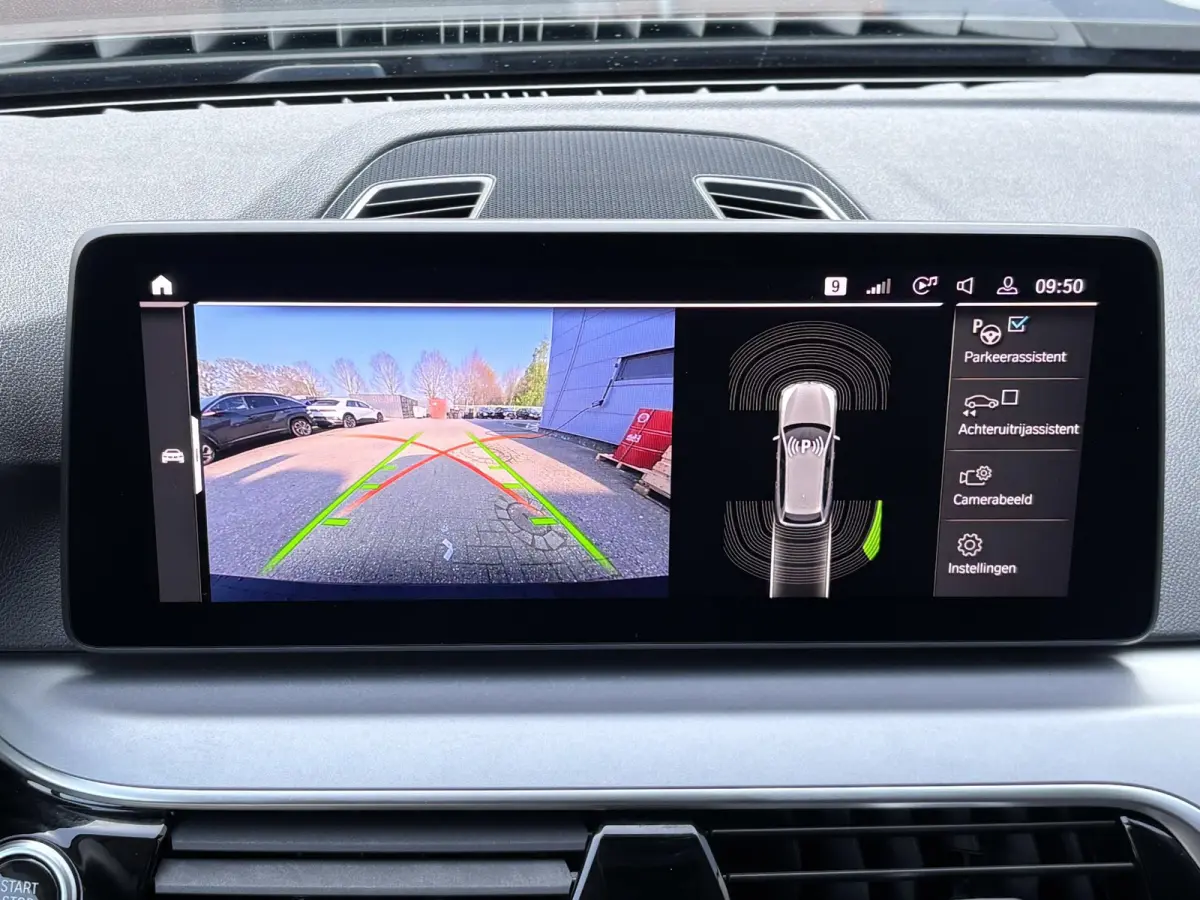 5 Serie Touring 530e xDrive Executive / Elektrische trekhaak 2.000 kg / SOH 89% / LED / Volledig Dealer Onderhouden / Leder / Apple Carplay/Android Auto / Camera / Navigatie / Stoel Verwarmi