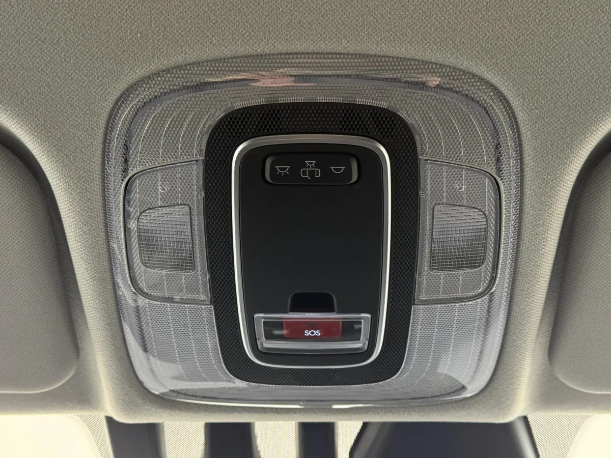 1.0 T-GDI Premium / Dodehoekdetectie / Stoel- & Stuurverwarming / Achteruitrijcamera / Climate Control / Cruise Control