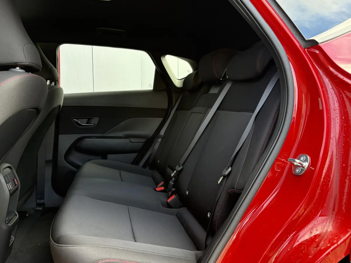 N Line Business 64.8 kWh / €1000,- Voordeel / Uit Voorraad Leverbaar / Navigatie / Cruise Control Adaptief / Stoel+Stuur Verwarming /
