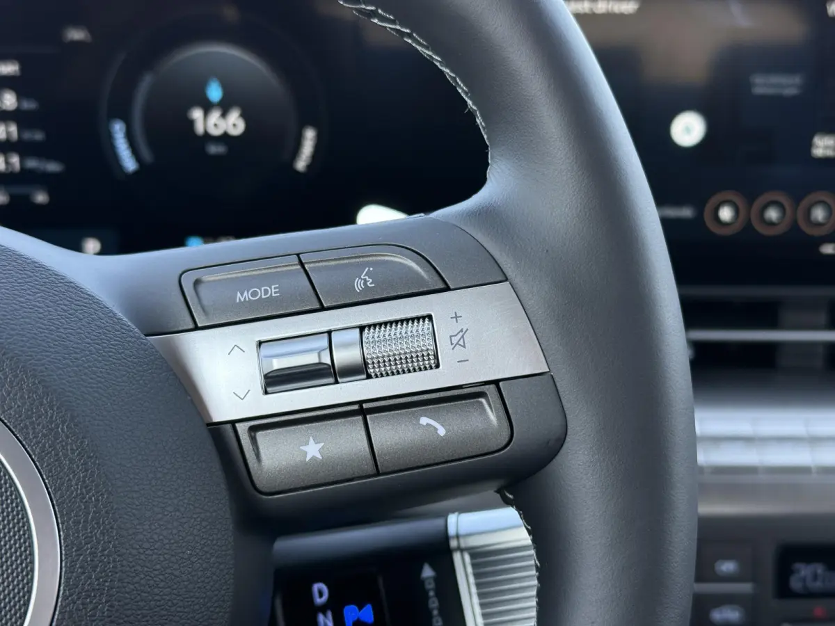 1.6 GDI HEV Comfort Plus / Elektrische Achterklep / Stoel Verwarming V+A / Stuur Verwarming / Keyless / Adaptive Cruise / Navigatie / Apple Carplay & Android Auto /