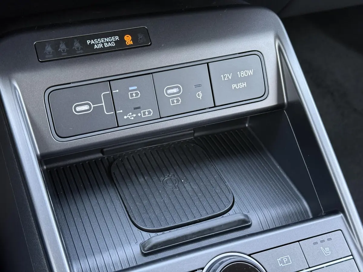 1.6 GDI HEV Comfort Plus / Elektrische Achterklep / Stoel Verwarming V+A / Stuur Verwarming / Keyless / Adaptive Cruise / Navigatie / Apple Carplay & Android Auto /