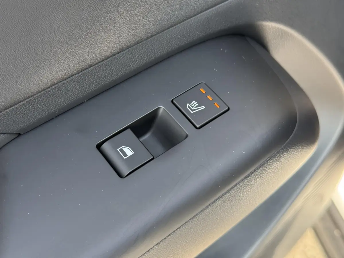 1.6 GDI HEV Comfort Plus / Elektrische Achterklep / Stoel Verwarming V+A / Stuur Verwarming / Keyless / Adaptive Cruise / Navigatie / Apple Carplay & Android Auto /