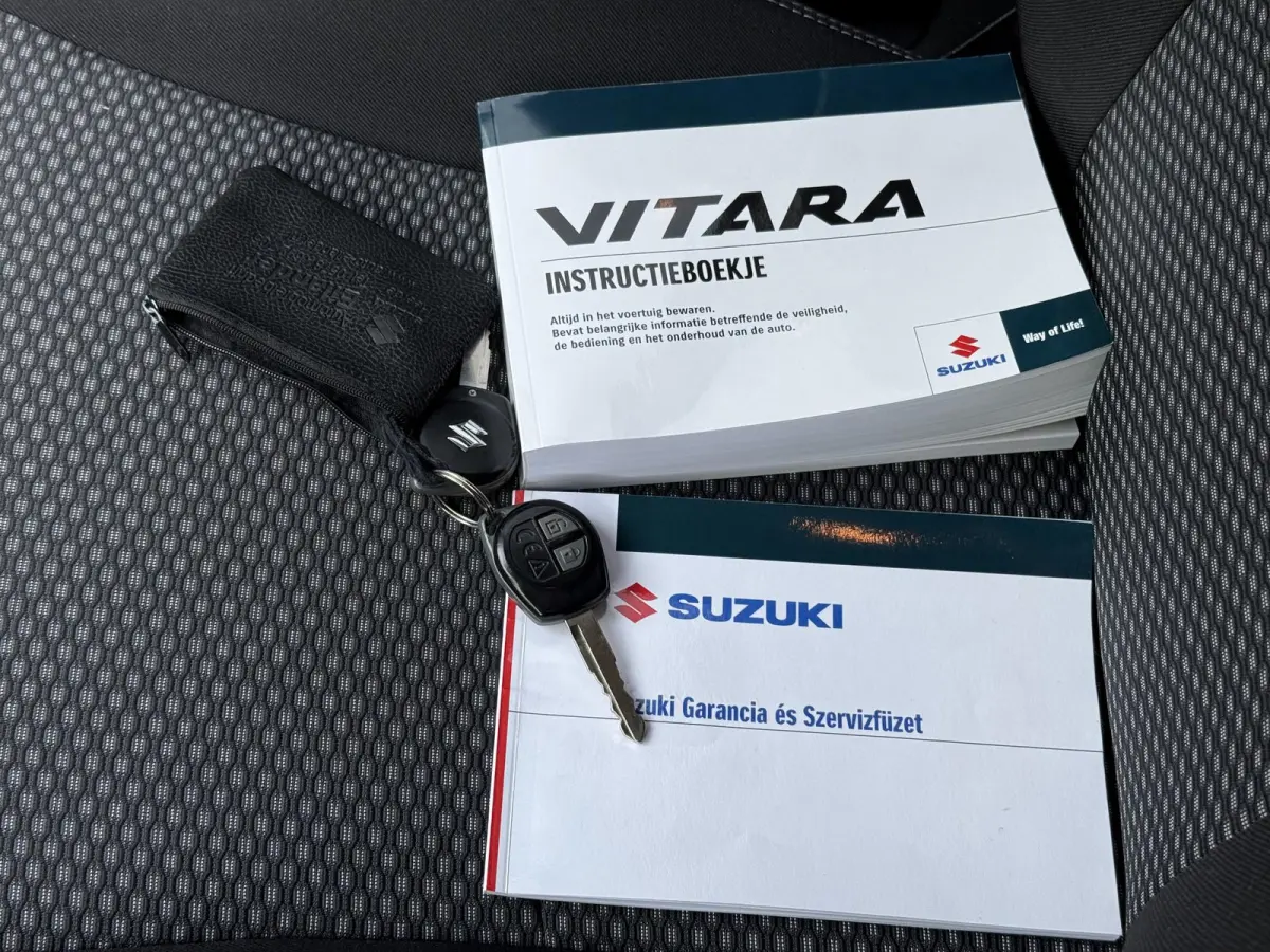 1.4 Boosterjet Select Smart Hybrid / Dealer onderhouden / Trekhaak / Achteruitrijcamera / Cruise control / Stoelverwarming / Climate control /