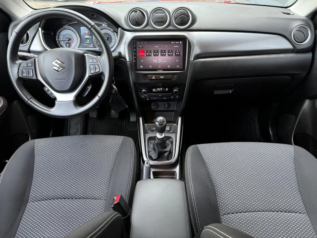 1.4 Boosterjet Select Smart Hybrid / Dealer onderhouden / Trekhaak / Achteruitrijcamera / Cruise control / Stoelverwarming / Climate control /
