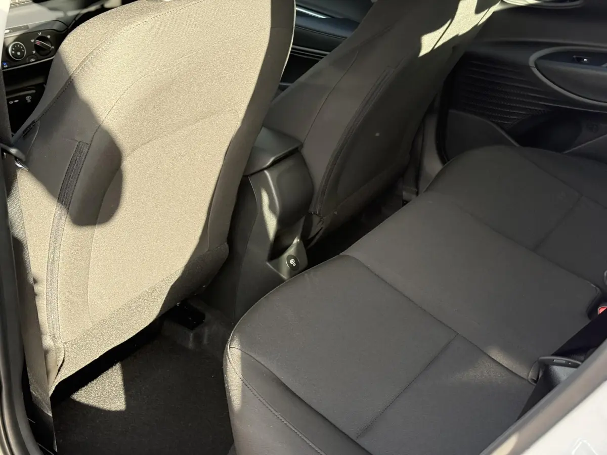 1.0 T-GDI Comfort / Apple Carplay & Android Auto / Airco / Navigatie / Achteruitrij Camera / Cruise /
