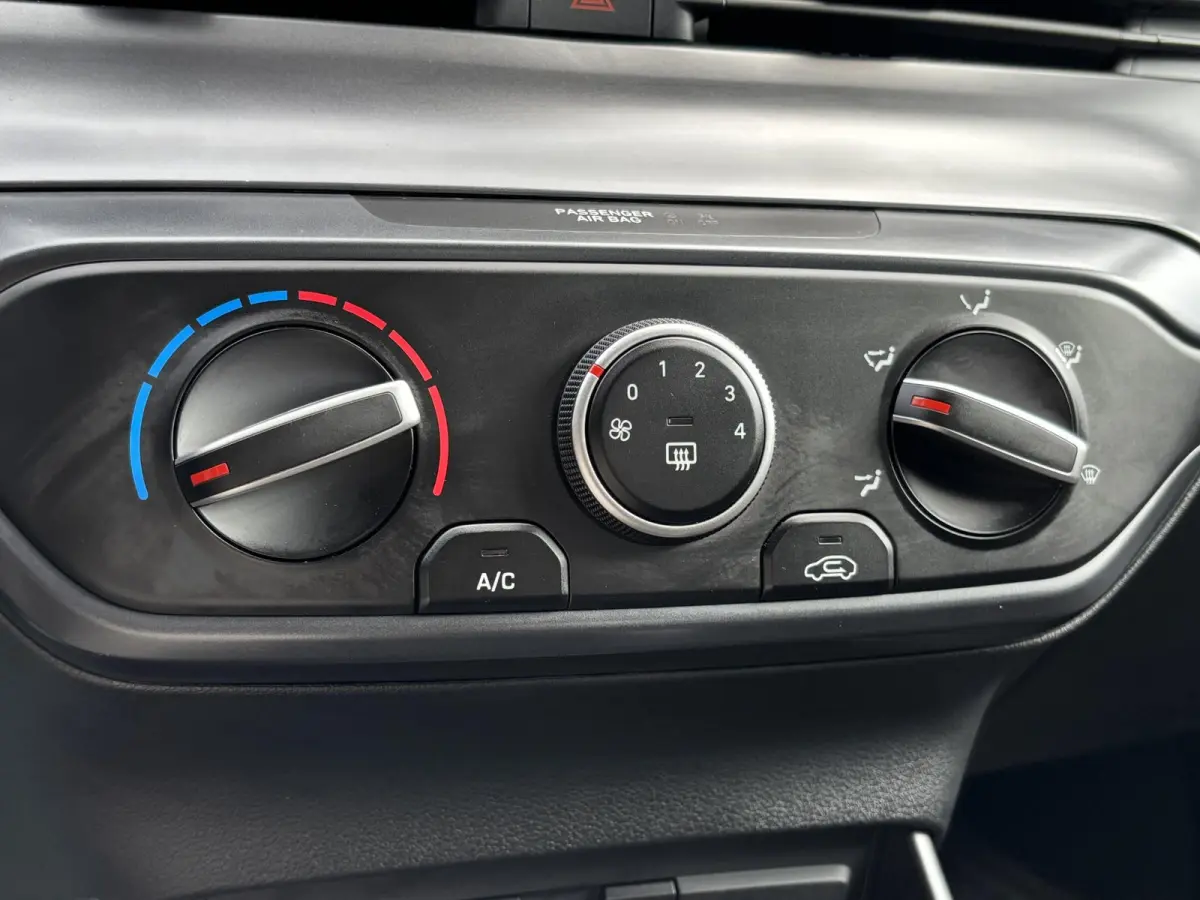 1.0 T-GDI Comfort Smart / Automaat / Dealer onderhouden / Navigatie / Apple Carplay & Android Auto / Achteruitrijcamera / Voor-achteruitrijsensoren /