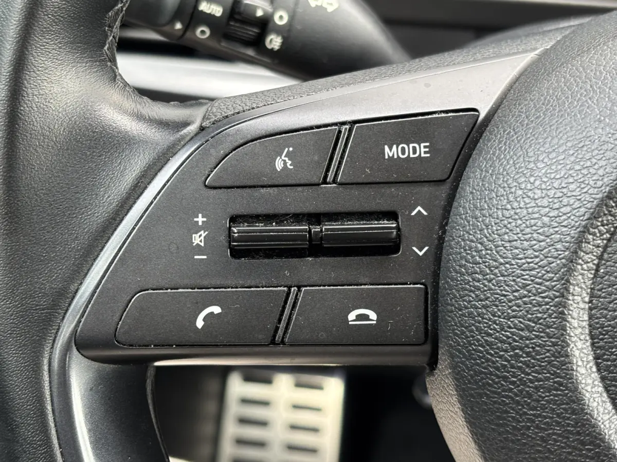 1.0 T-GDI Comfort Smart / Automaat / Dealer onderhouden / Navigatie / Apple Carplay & Android Auto / Achteruitrijcamera / Voor-achteruitrijsensoren /