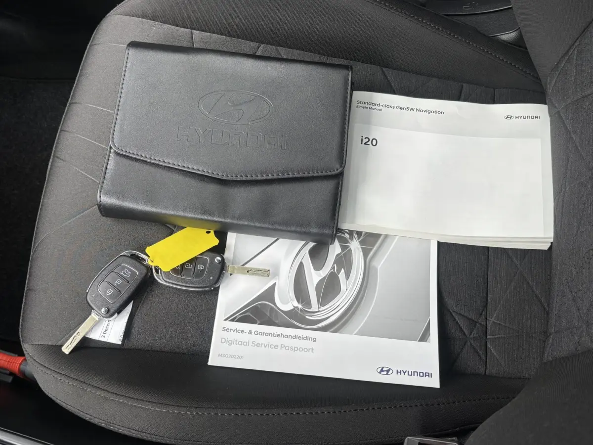 1.0 T-GDI Comfort Smart / Automaat / Dealer onderhouden / Navigatie / Apple Carplay & Android Auto / Achteruitrijcamera / Voor-achteruitrijsensoren /