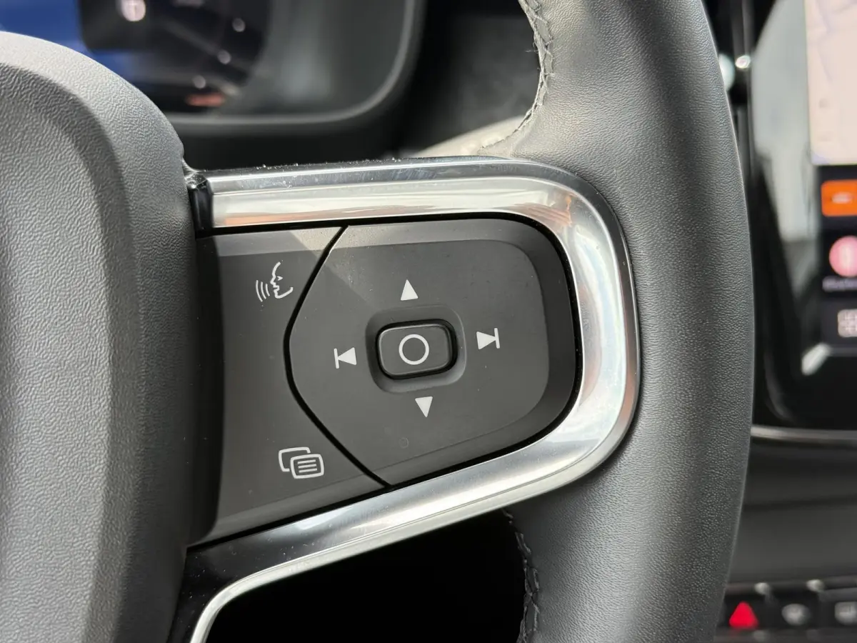 Single Motor Extended Range Plus 82 kWh / Dealer Onderhouden / 94.18% SOH / Elektrische Trekhaak / 1500KG Trekgewicht / Apple Carplay&Android Auto / Achteruitrij Camera /