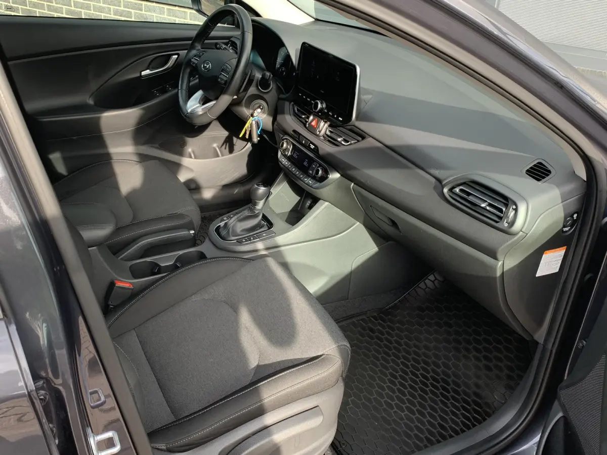 1.5 T-GDi MHEV Premium / Dealer onderhouden / Trekhaak / 1410 kg Trekgewicht / Navigatie / Stoel & Stuurverwarming / Apple Carplay & Android Auto /
