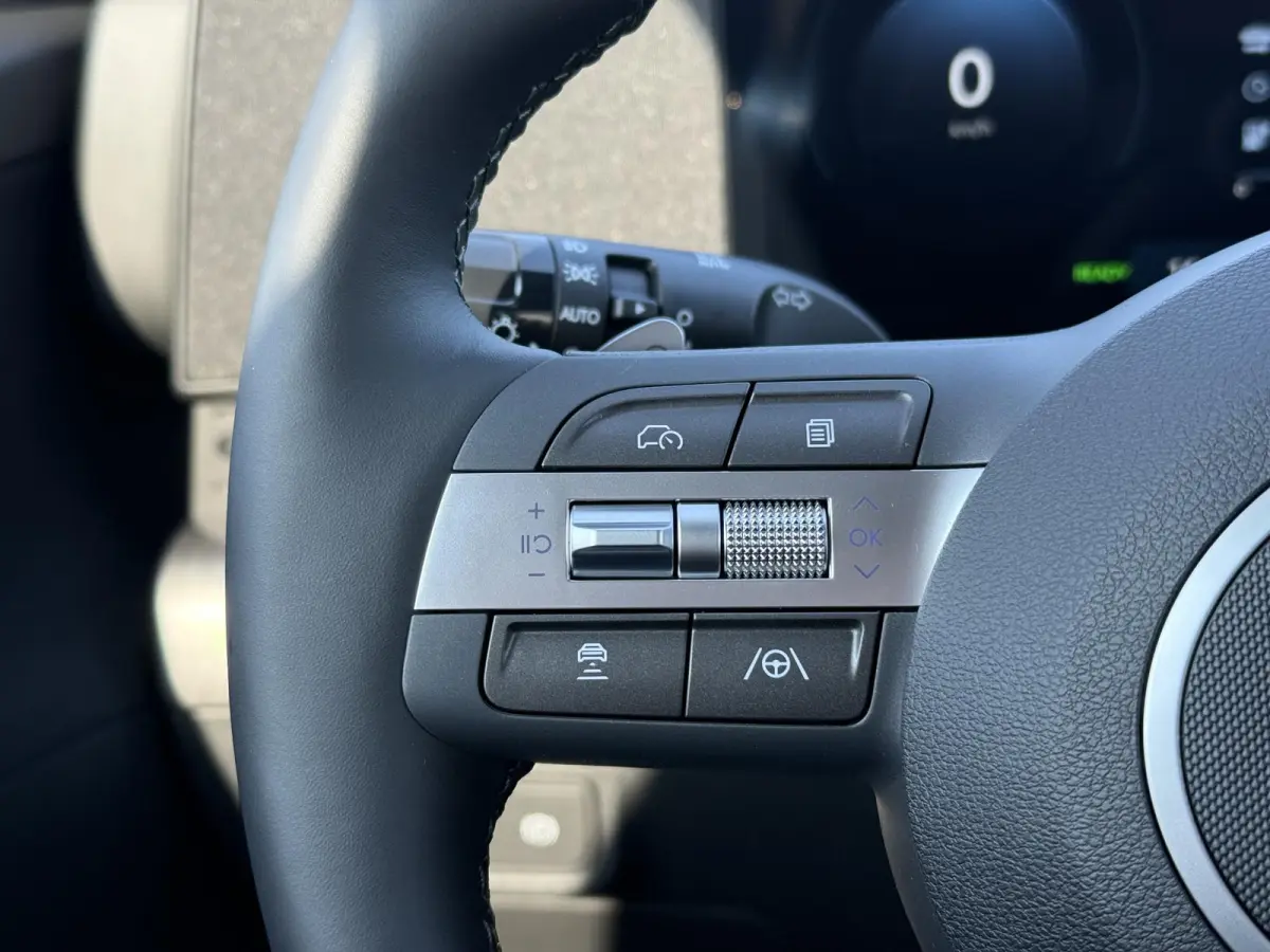 1.6 GDI HEV Comfort Plus / Elektrische Achterklep / Stoel Verwarming V+A / Stuur Verwarming / Keyless / Adaptive Cruise / Navigatie / Apple Carplay&Android Auto /