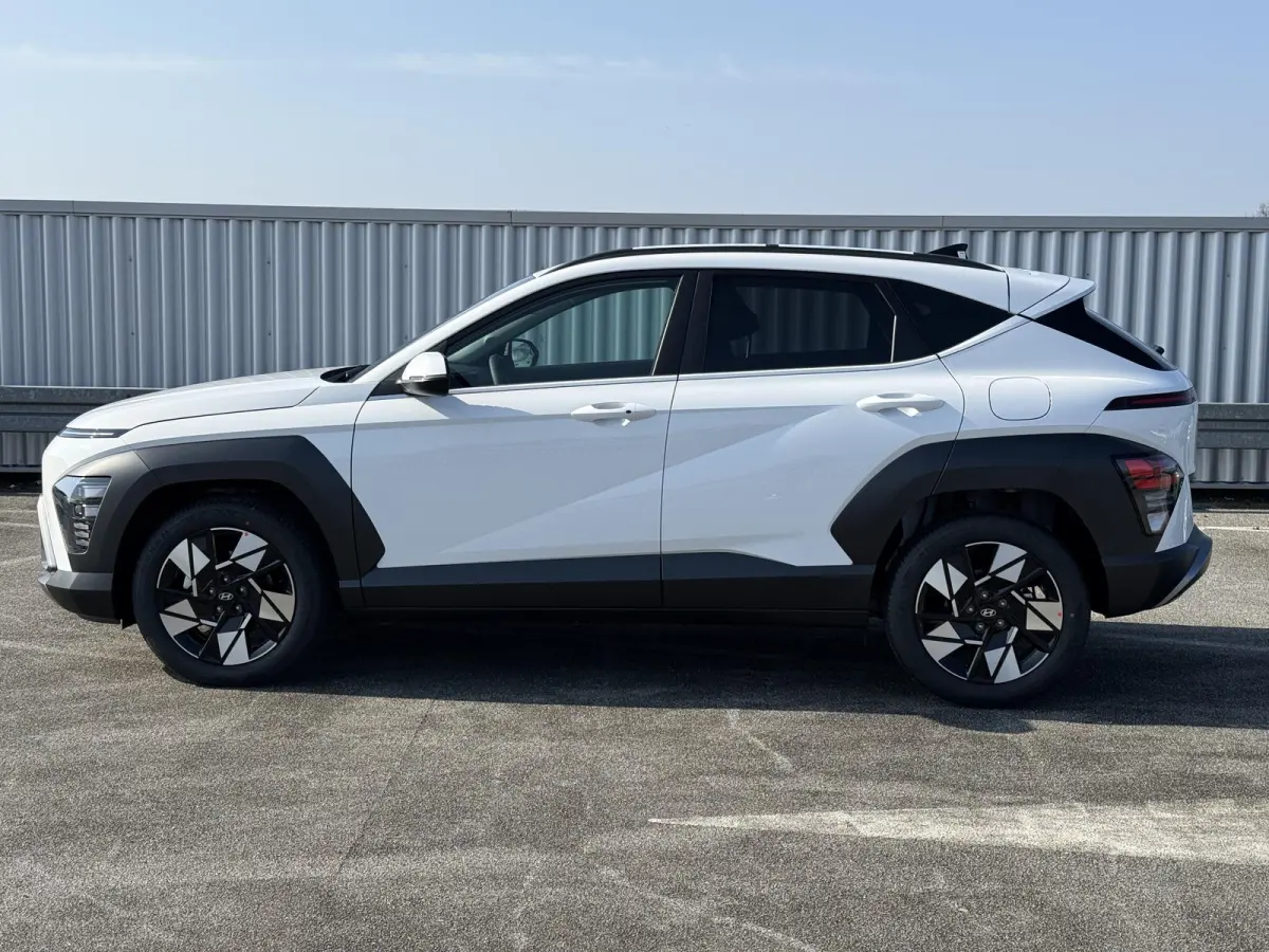 1.6 GDI HEV Comfort Plus / Elektrische Achterklep / Stoel Verwarming V+A / Stuur Verwarming / Keyless / Adaptive Cruise / Navigatie / Apple Carplay&Android Auto /