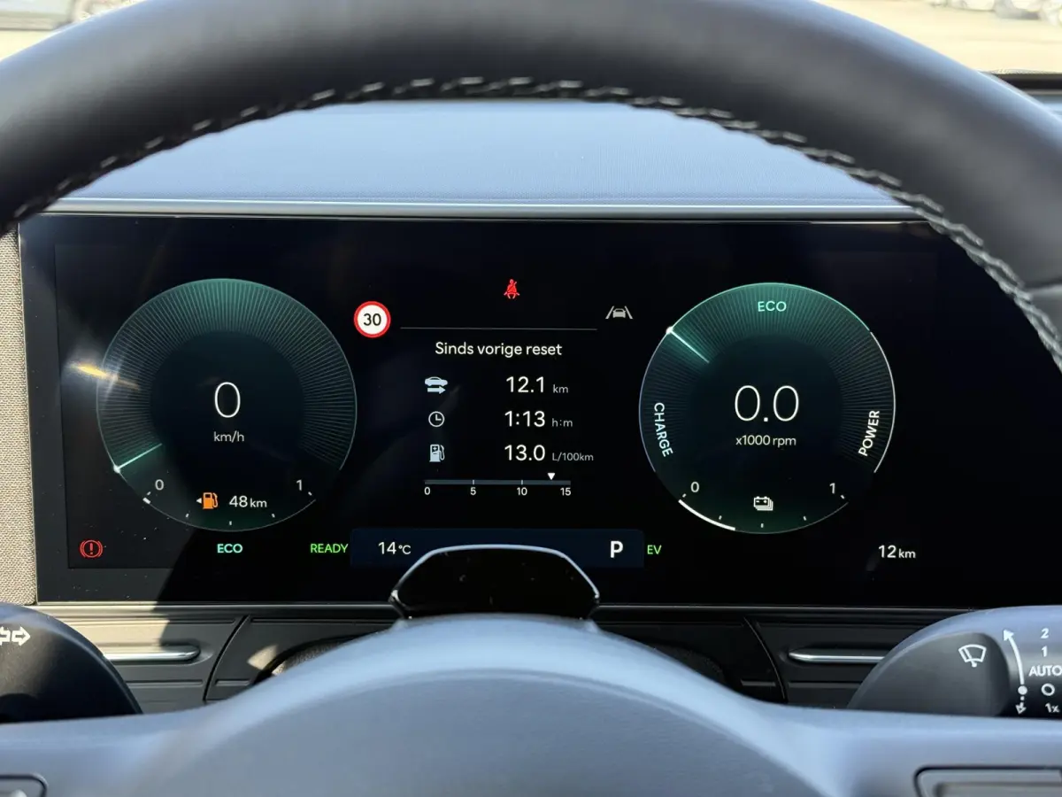 1.6 GDI HEV Comfort Plus / Elektrische Achterklep / Stoel Verwarming V+A / Stuur Verwarming / Keyless / Adaptive Cruise / Navigatie / Apple Carplay&Android Auto /
