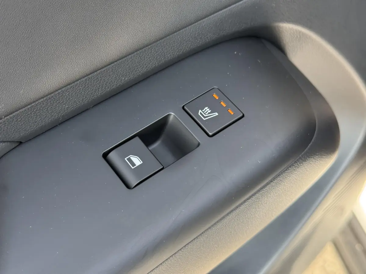 1.6 GDI HEV Comfort Plus / Elektrische Achterklep / Stoel Verwarming V+A / Stuur Verwarming / Keyless / Adaptive Cruise / Navigatie / Apple Carplay&Android Auto /