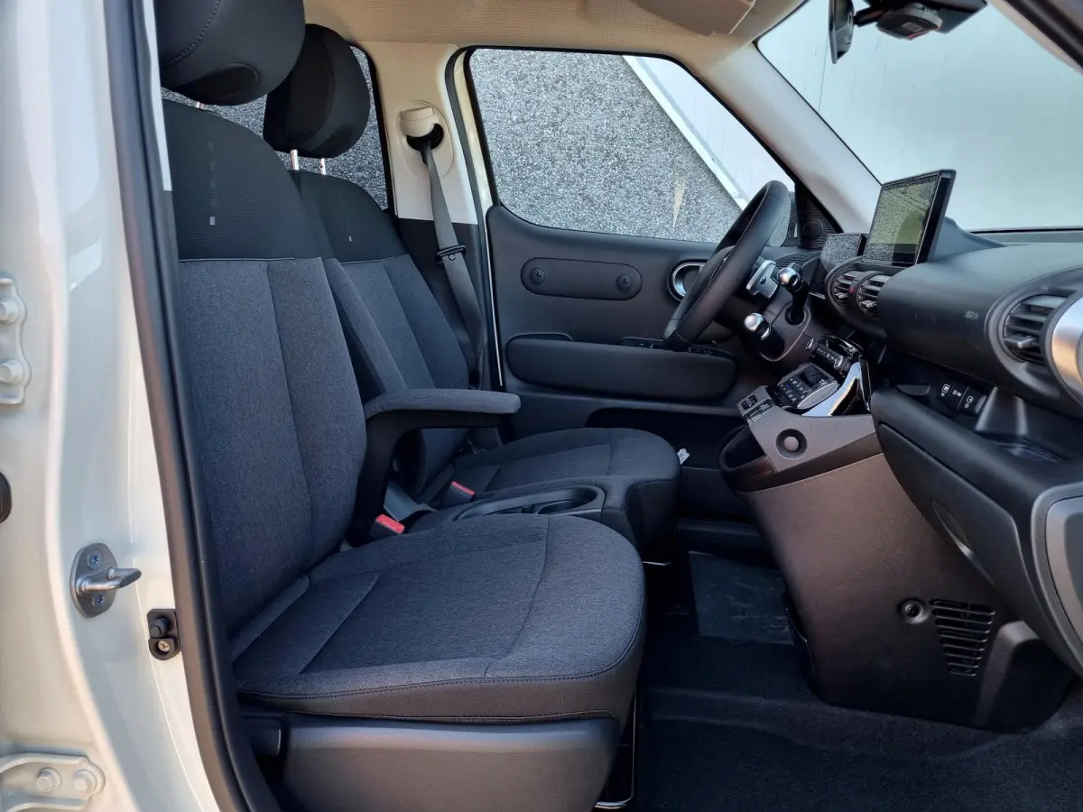 Pulse 49 kWh / €2000,- Voordeel / Snel Leverbaar / Rijklaarprijs / Winter Pack / Keyless / Adaptive Cruise /