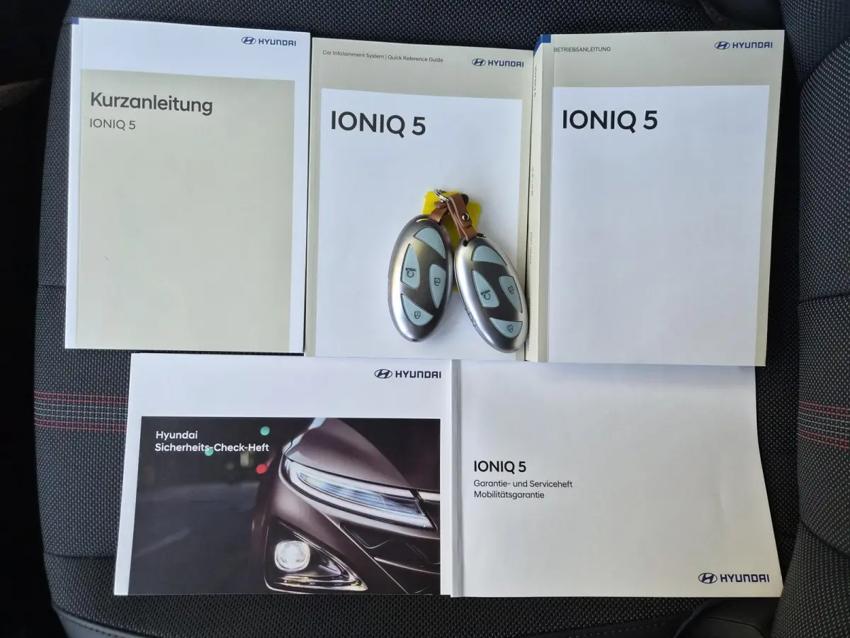 N Line Limited 84 kWh / SOH 99,3% / Fabrieksgarantie tot 05-2030 / CCS snelladen / All season banden / Warmtepomp / Trekgewicht 1600 kg / Elektrische achterklep / Stuur- & Stoelverwarming / 