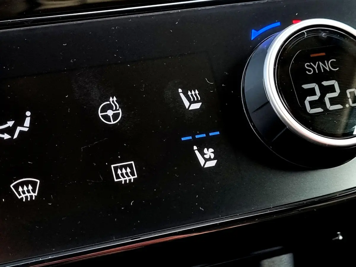 1.6 T-GDI PHEV Premium / Navigatie / 360 Camera / Memory Seat / Stoelverkoeling / Stoelverwarming Voor + Achter / Stuurverwarming / KRELL Audio /
