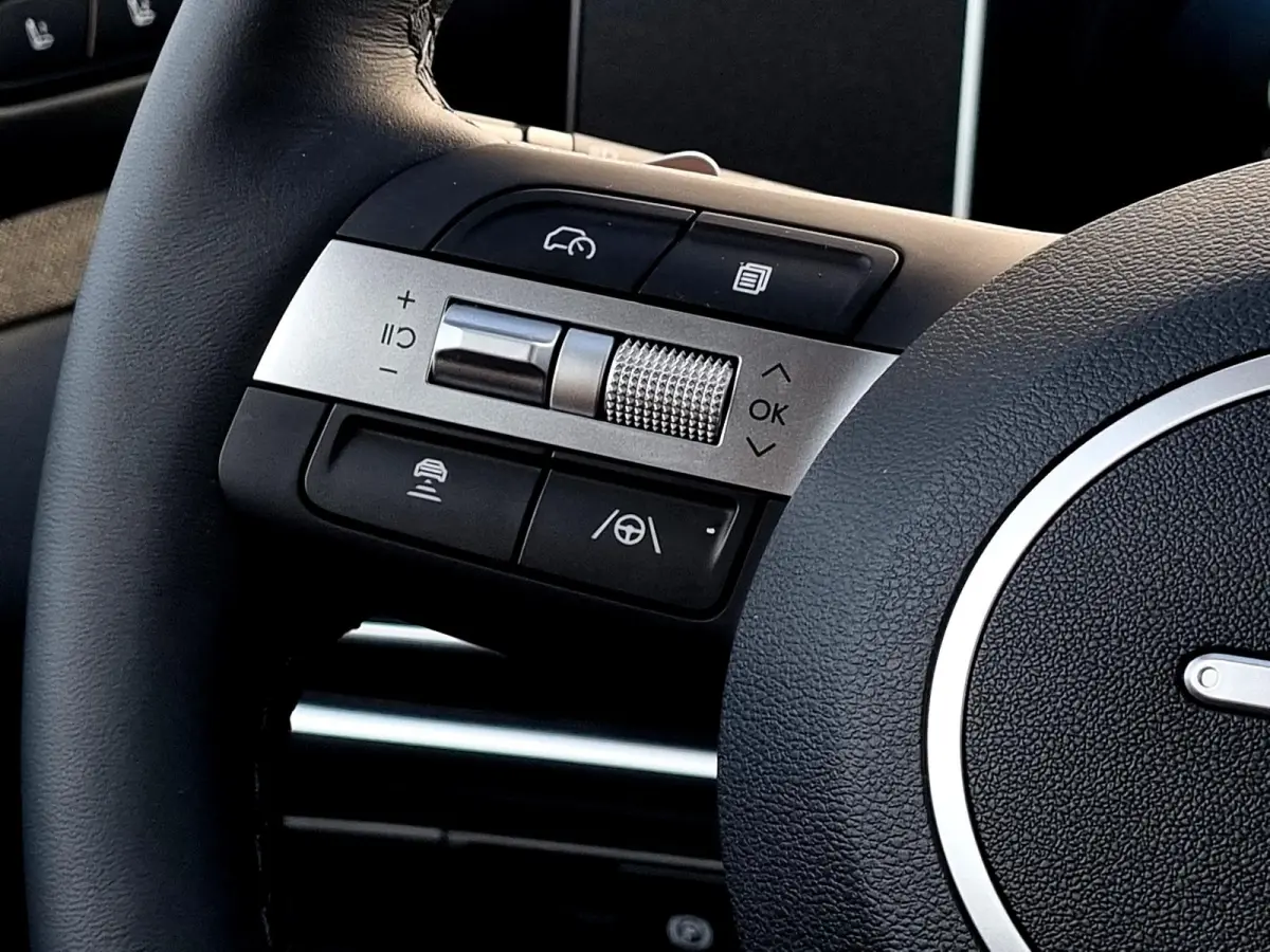 1.6 T-GDI PHEV Premium / Navigatie / 360 Camera / Memory Seat / Stoelverkoeling / Stoelverwarming Voor + Achter / Stuurverwarming / KRELL Audio /