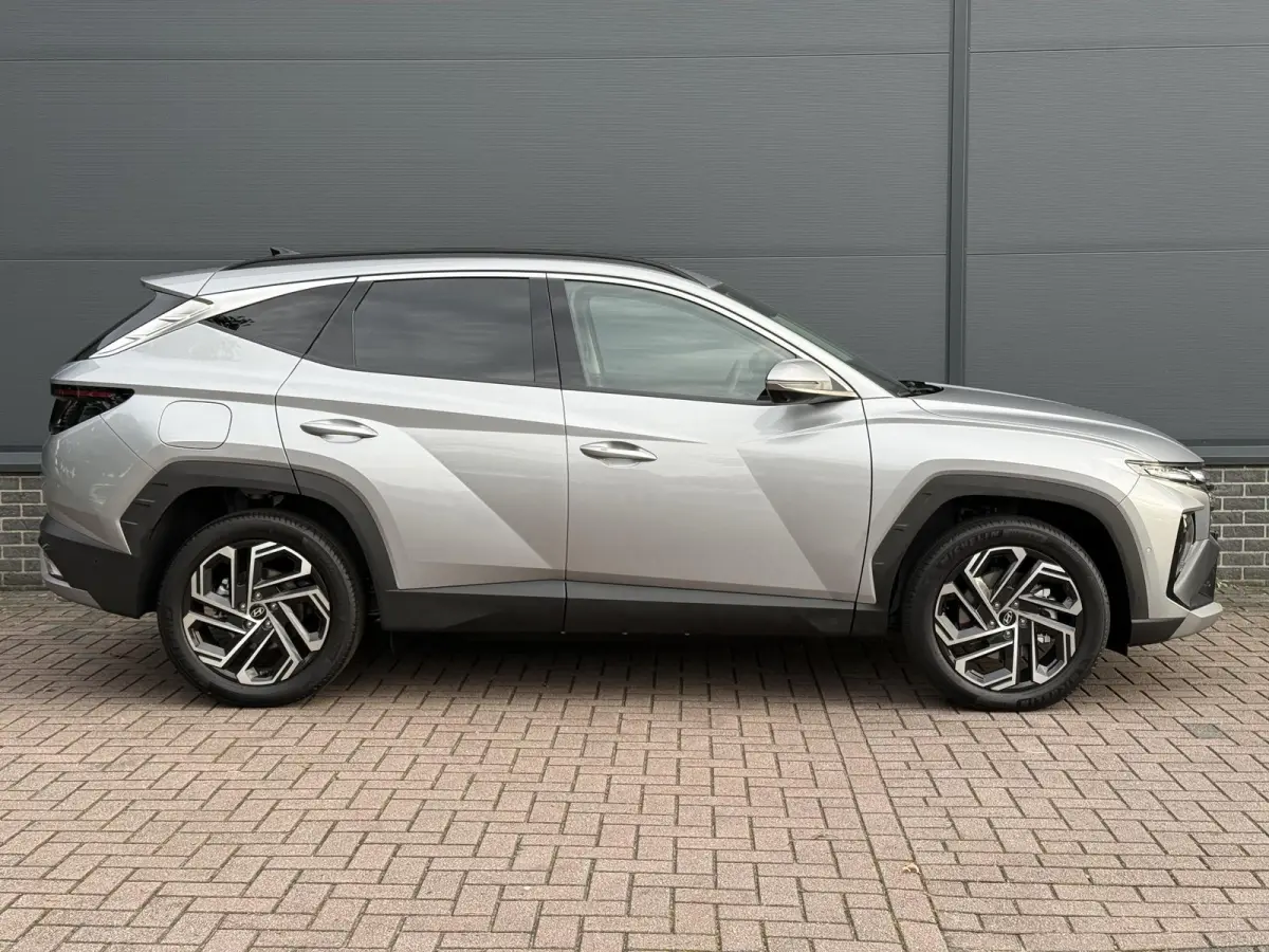 1.6 T-GDI PHEV Premium / Navigatie / 360 Camera / Memory Seat / Stoelverkoeling / Stoelverwarming Voor + Achter / Stuurverwarming / KRELL Audio /