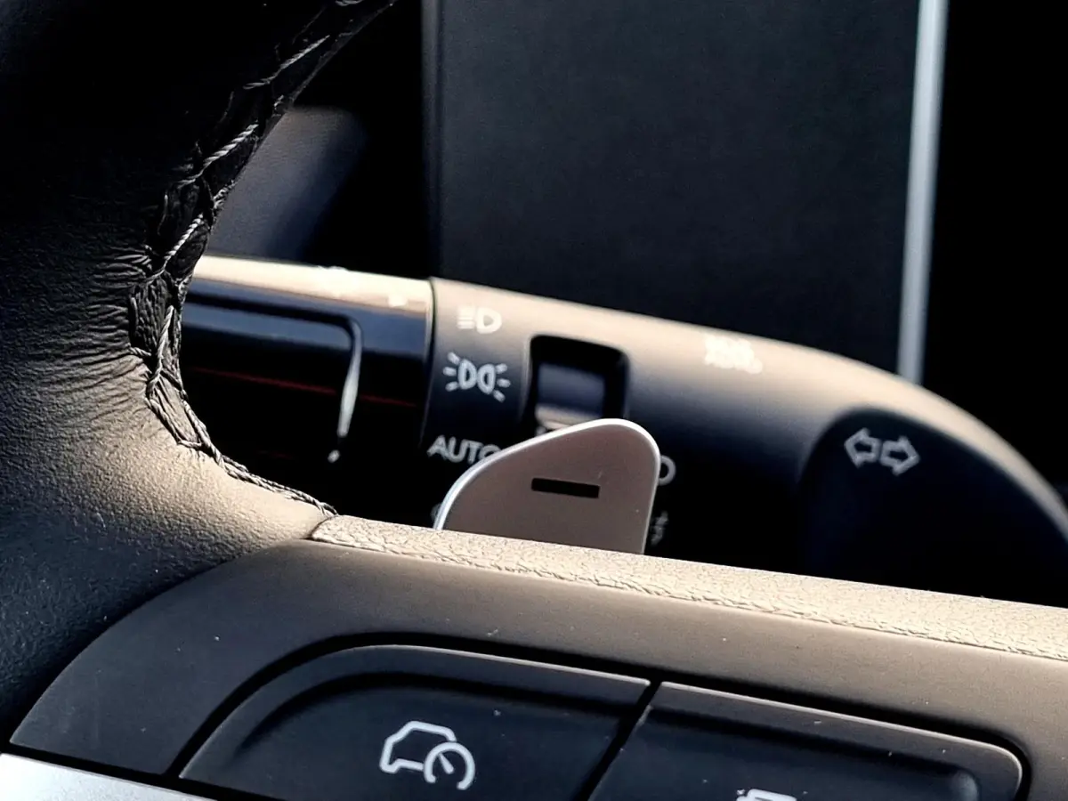 1.6 T-GDI PHEV Premium / Navigatie / 360 Camera / Memory Seat / Stoelverkoeling / Stoelverwarming Voor + Achter / Stuurverwarming / KRELL Audio /