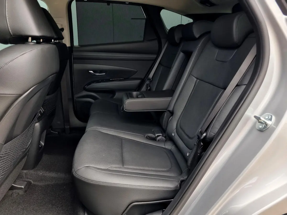 1.6 T-GDI PHEV Premium / Navigatie / 360 Camera / Memory Seat / Stoelverkoeling / Stoelverwarming Voor + Achter / Stuurverwarming / KRELL Audio /