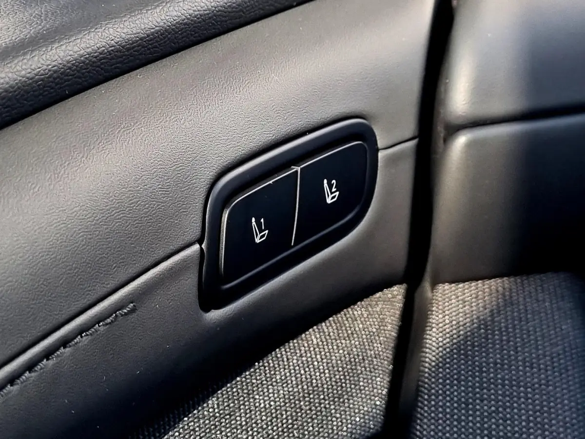 1.6 T-GDI PHEV Premium / Navigatie / 360 Camera / Memory Seat / Stoelverkoeling / Stoelverwarming Voor + Achter / Stuurverwarming / KRELL Audio /