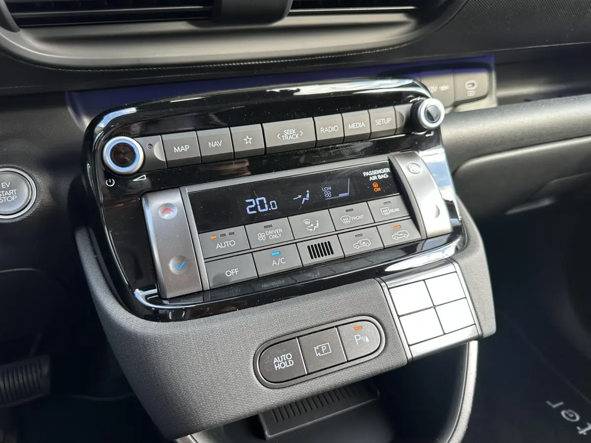 Evolve 49 kWh Navigatie / Achteruitrijcamera / Apple Carplay & Android Auto / Adaptive Cruise Control / Automatische Airco / 3 Fase /