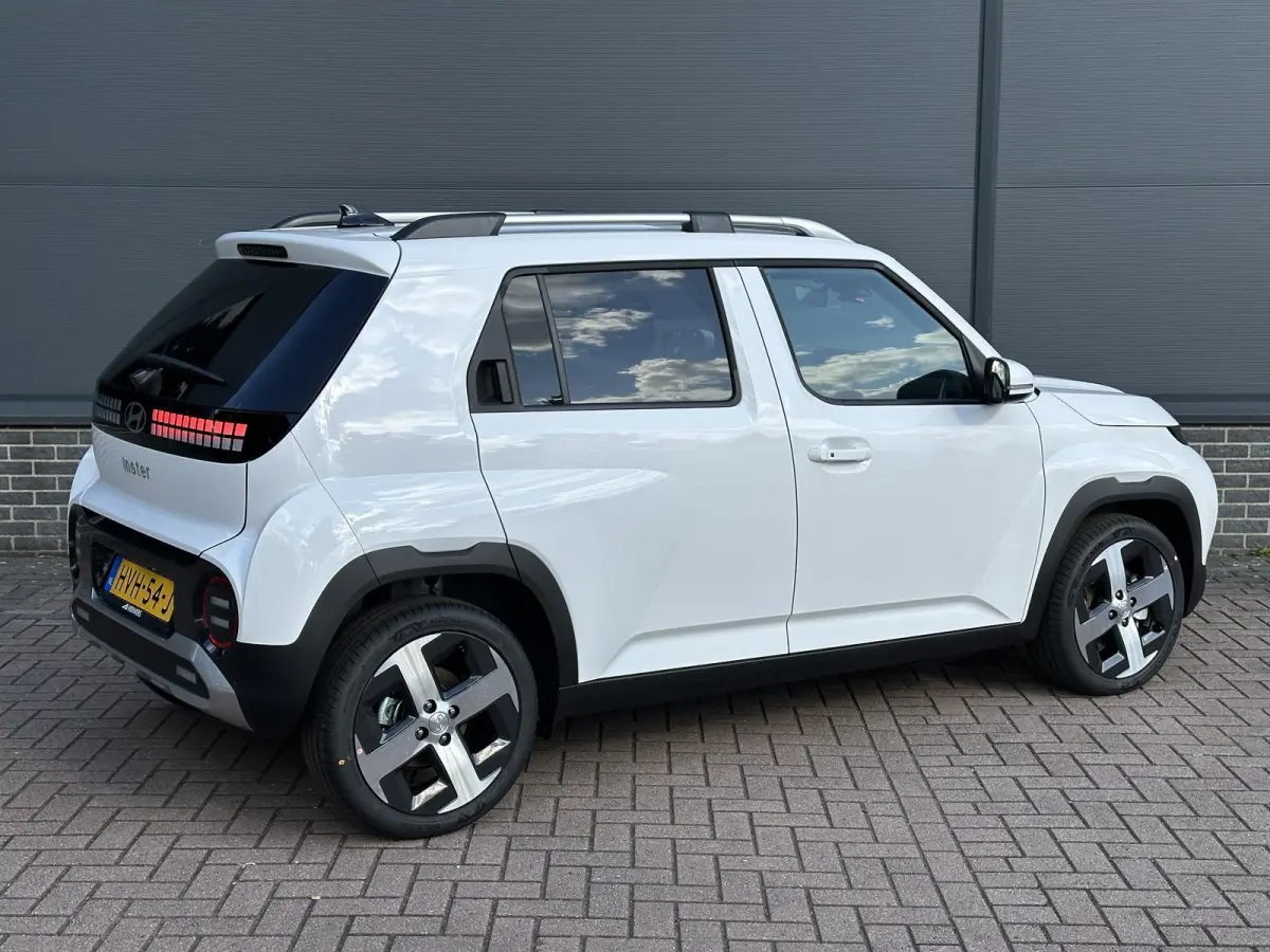 Evolve 49 kWh Navigatie / Achteruitrijcamera / Apple Carplay & Android Auto / Adaptive Cruise Control / Automatische Airco / 3 Fase /
