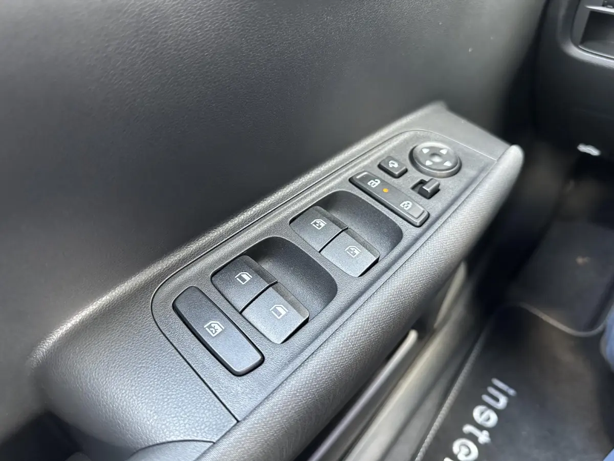 Evolve 49 kWh Navigatie / Achteruitrijcamera / Apple Carplay & Android Auto / Adaptive Cruise Control / Automatische Airco / 3 Fase /