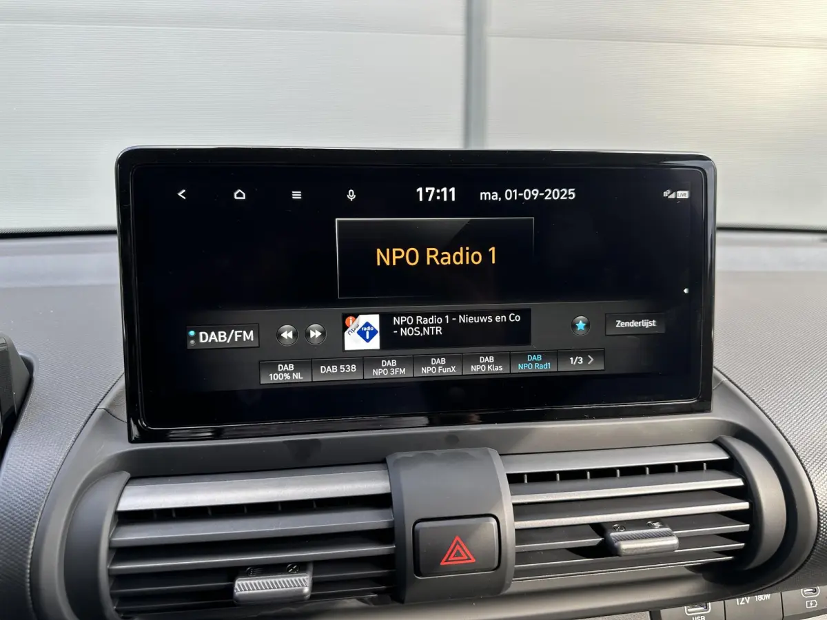 Evolve 49 kWh Navigatie / Achteruitrijcamera / Apple Carplay & Android Auto / Adaptive Cruise Control / Automatische Airco / 3 Fase /